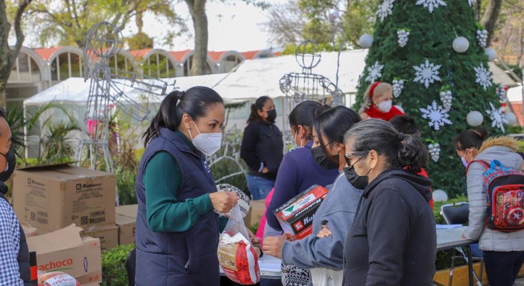 SMDIF entrega apoyos a 250 recolectores voluntarios