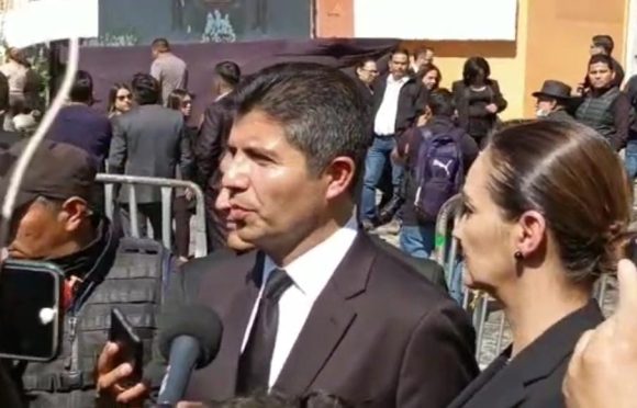 Eduardo Rivera dijo colaborar con el gobernador sustituto en Puebla