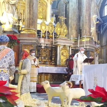 Arzobispo de Puebla pidió a los fieles católicos devolverle a la Navidad el valor que ha perdido