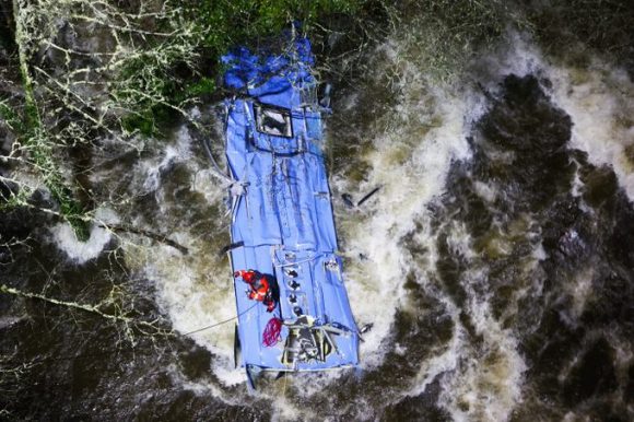 Accidente de autobús en España deja seis muertos