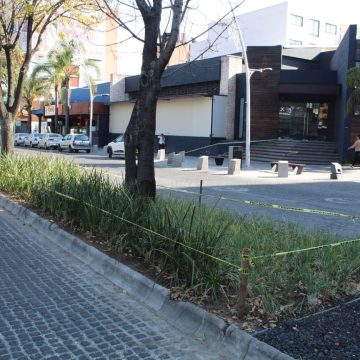 Ayuntamiento de Puebla entrega en custodia camellones de la Avenida Juárez