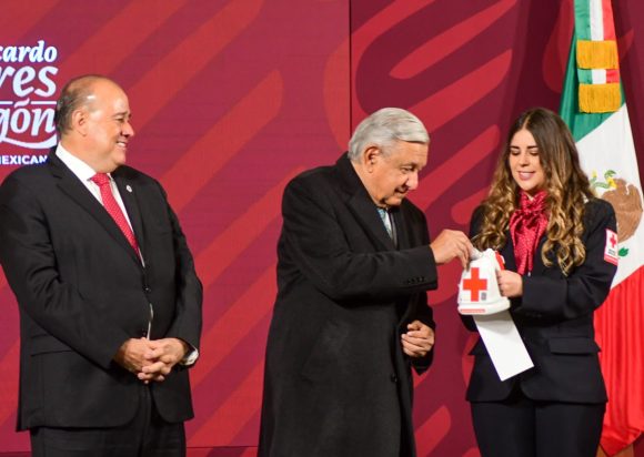 Arranca la colecta nacional de Cruz Roja Mexicana en Palacio Nacional
