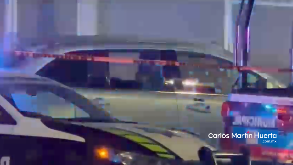 hombre en camioneta Lo acribillan con más de 40 impactos en calles de Puebla