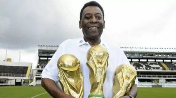 Pelé: Estoy fuerte y sigo mi tratamiento