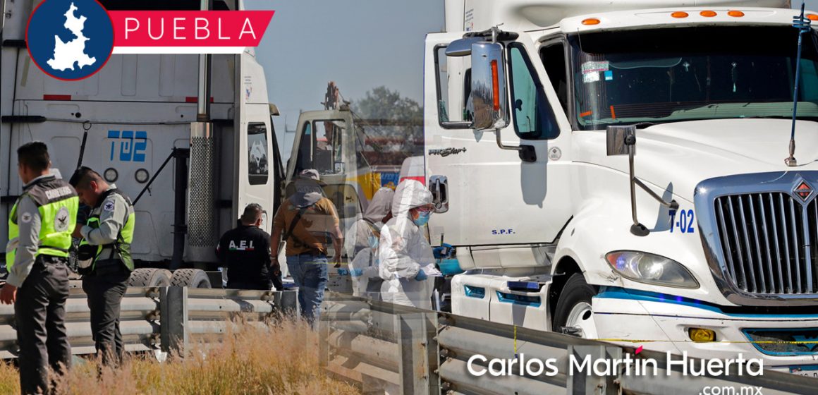 Roban tráiler en la autopista Puebla-Orizaba; matan al chofer