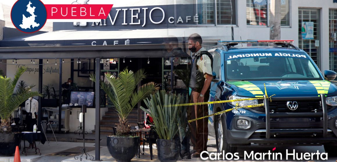 Asaltan “Mi Viejo Café” de Periplaza; ladrones son detenidos