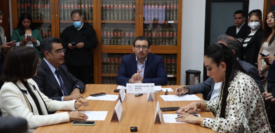Proponen la creación del Canal del Congreso del Estado de Puebla