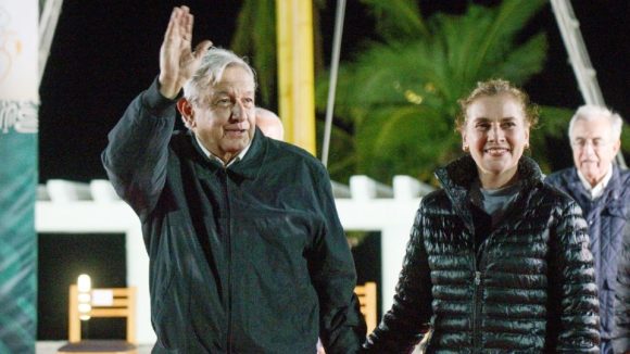 f960x540-511693_585768_31 Inaugura AMLO Centro Turístico Islas Marías