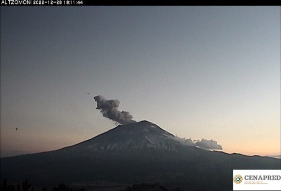 p1229225 Registra el volcán Popocatépetl 116 exhalaciones y cinco explosiones