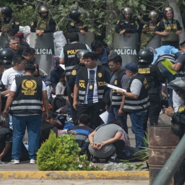 Liberan a 192 detenidos por protestas en la Universidad de San Marcos en Perú