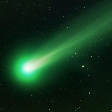 Un extraño cometa verde estará visible por primera vez en 50 mil años