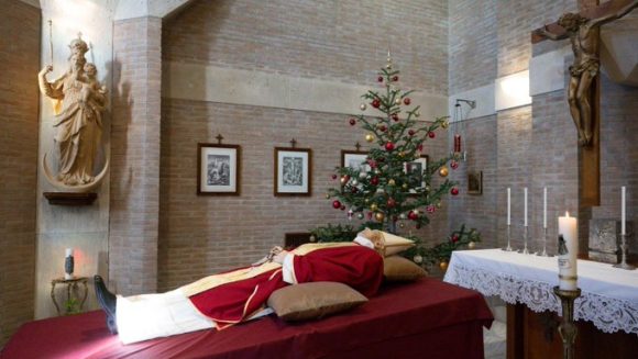 Cuerpo de Benedicto XVI descansa en el monasterio de Mater Ecclesiae
