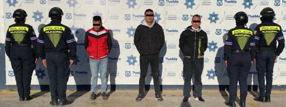 Maniatan a familia en robo a casa en Puebla; ladrones fueron detenidos
