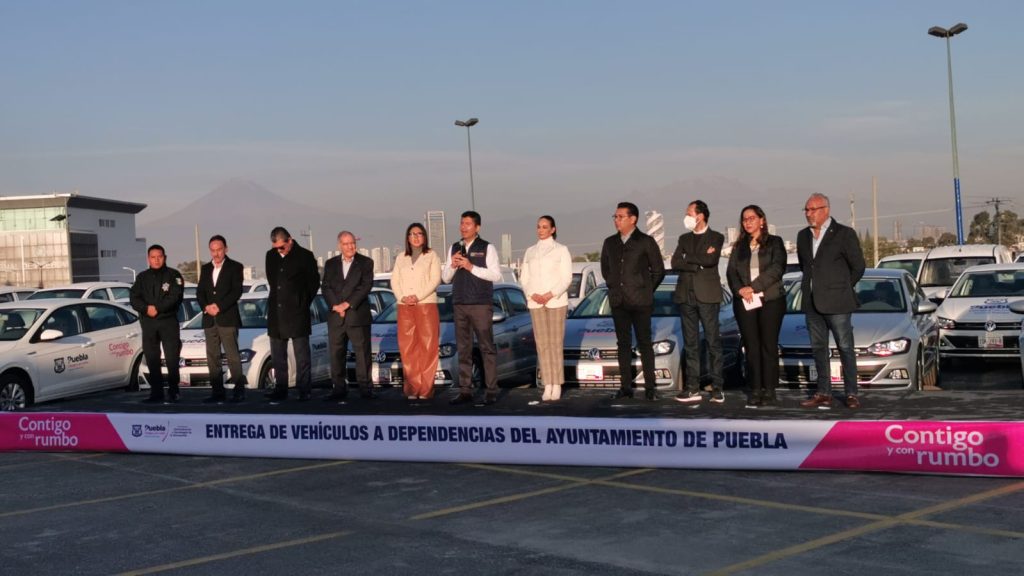 Entrega de vehiculos Ayuntamiento