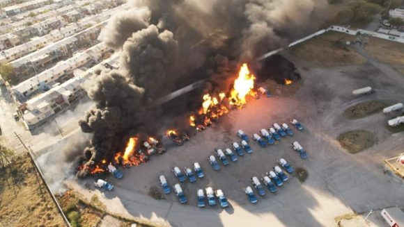 Incendió de gasera en San Nicolás de los Garza, Nuevo León provoca desalojo de mil 500 personas