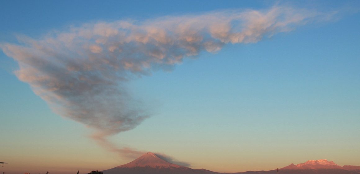 Volcán Popocatépetl registra 214 exhalaciones