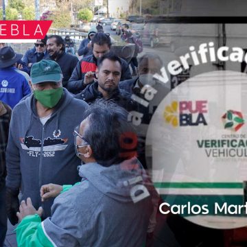 Transportistas se manifiestan contra la verificación vehicular en Puebla