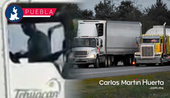 Con machete en mano, chofer del transporte público golpea a trailero por no dejarlo pasar