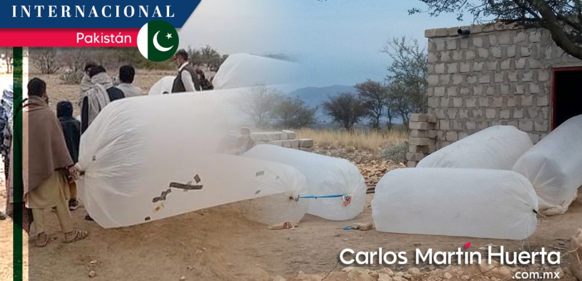 En Pakistán roban Gas natural y lo almacenan en bolsas de plástico para poder cocinar