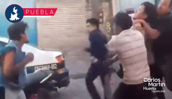 Policías municipales y pobladores protagonizan pelea en San Francisco Altepexi