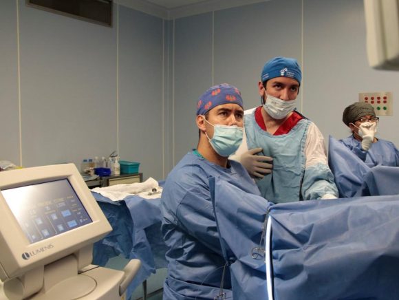 Realiza ISSSTEP cirugía de alta especialidad con láser para beneficiar a un hombre, de 58 años