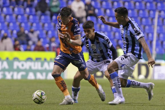 Puebla logra su primer triunfo al vencer al Querétaro