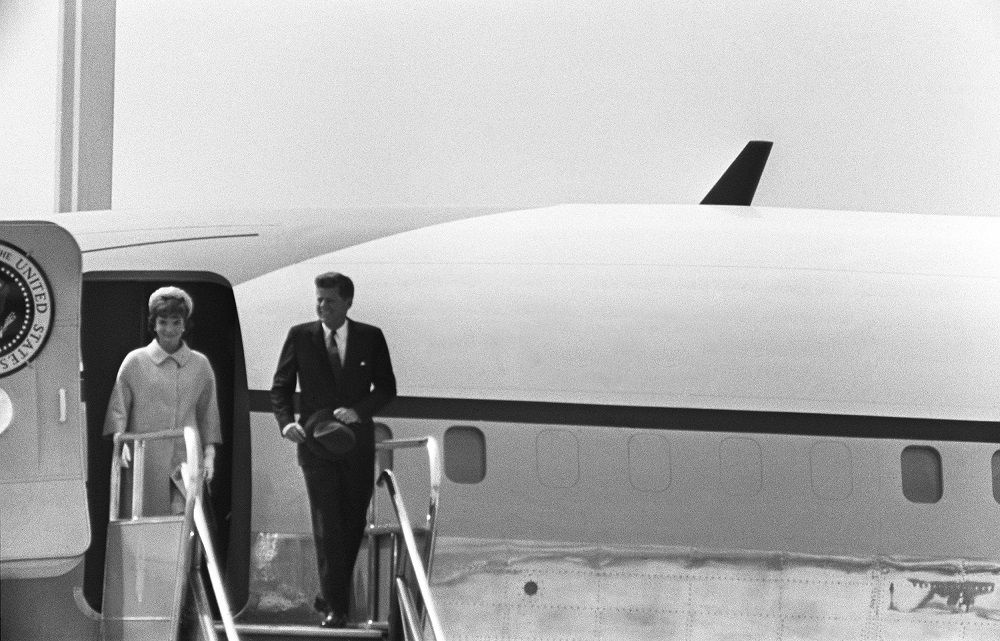 these are the most surprising things you didnt know about air force one 14