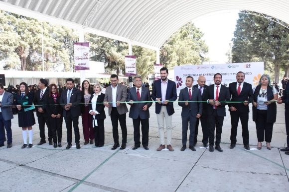 Norma Layón entrega domo en CONALEP 149