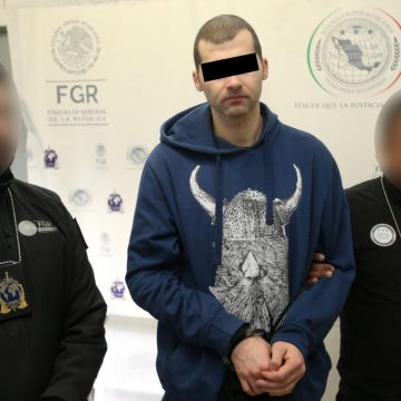 FGR logra extradición de presunto líder de mafia rumana, operaba en cajeros automáticos en México