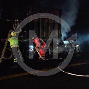 Mueren calcinadas 3 personas tras un accidente en la super carretera Cuacnopalan-Oaxaca