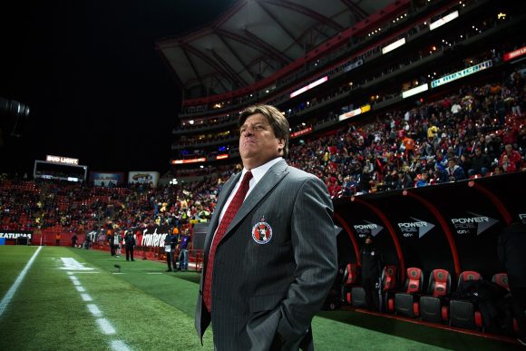 Miguel Herrera nuevo técnico de Xolos de Tijuana