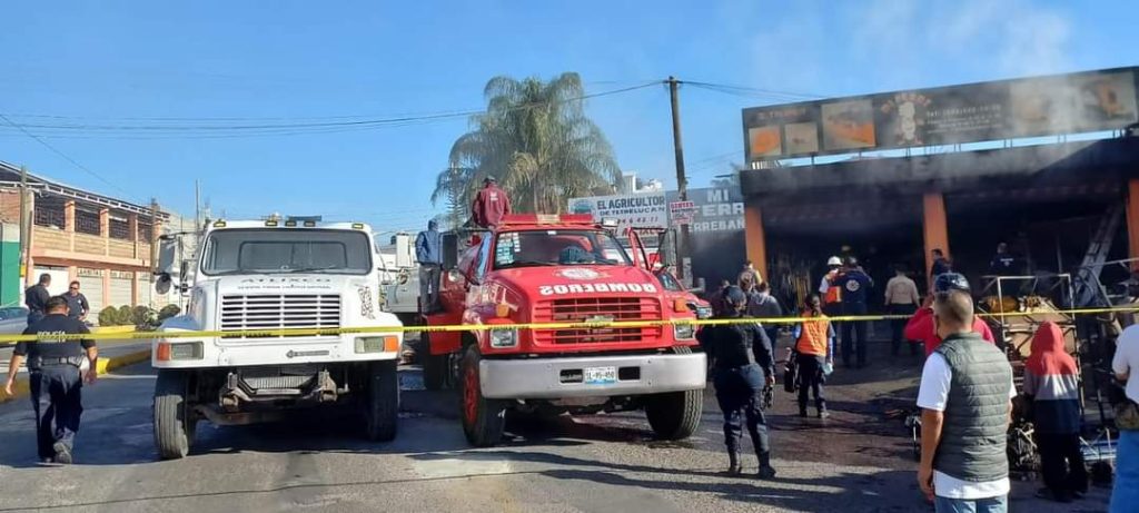 Incendio ferreteria Atlixco 2