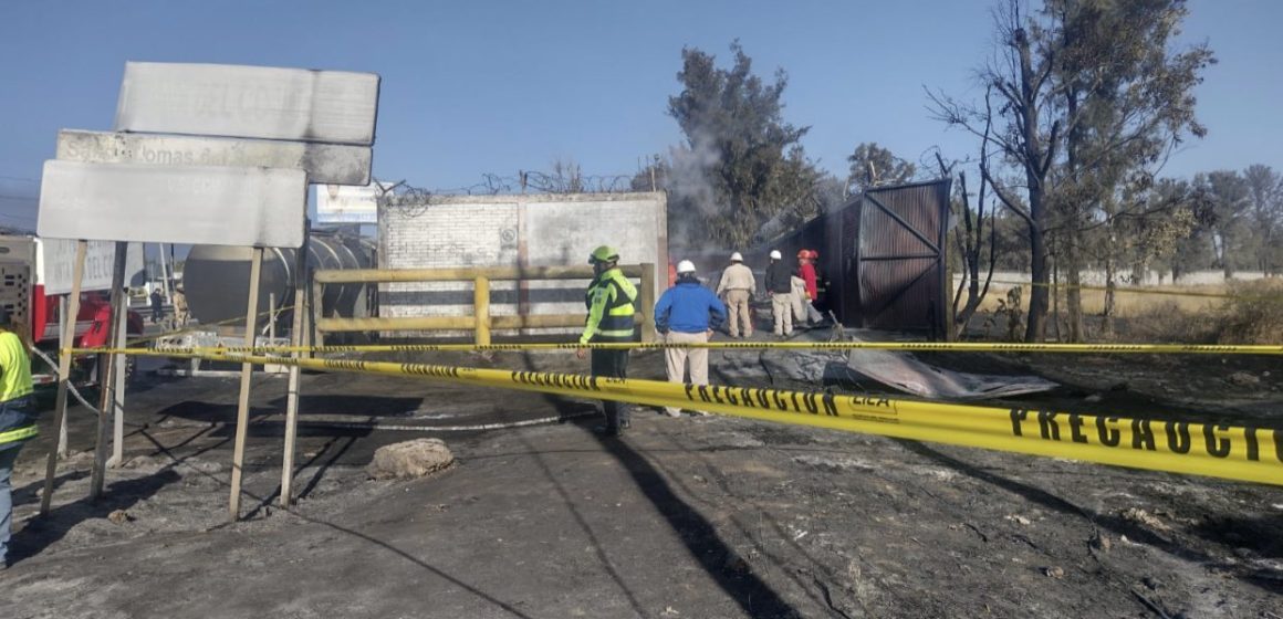Pipa se incendia en Guanajuato por aparente toma clandestina