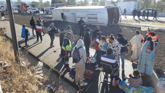 Originarios de Ajalpan los peregrinos accidentados en la México-Puebla