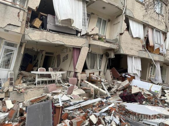 México donará 6 mdd a Siria tras terremoto de magnitud 7.8