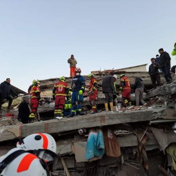Equipo mexicano ha rescatado 3 personas con vida y 11 cuerpos en Turquía