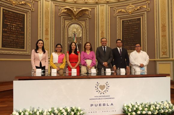 Rinde protesta como titular del Voluntariado del Congreso del Estado Vania Vidal Marcelo