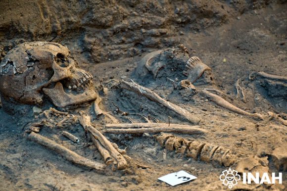 foto_home Encuentran en el Bosque de Chapultepec cementerio del periodo virreinal