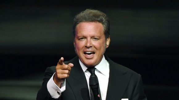 Hackean Twitter de Luis Miguel; no habrá boletos gratis