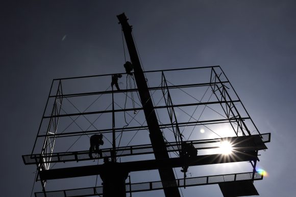 Retira Ayuntamiento de Puebla 50 espectaculares por irregulares