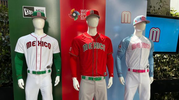 Presenta México uniformes para el Clásico Mundial de Béisbol