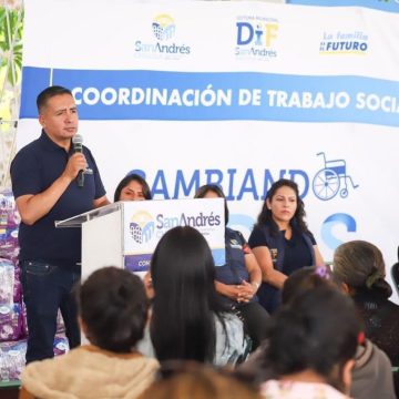 DIF de San Andrés Cholula entrega pañales y bolsas de colostomía