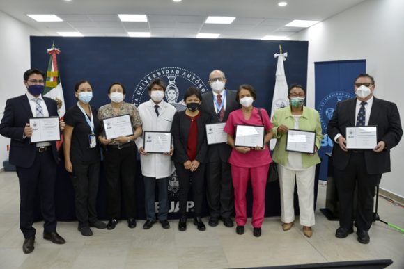 A_HCU_68 Reconoce CU compromiso humano del personal encargado de la salud de los universitarios durante la pandemia