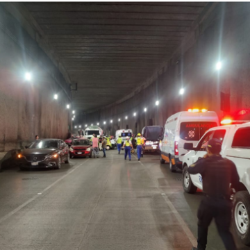 Choque múltiple en túnel de Río Mixcoac