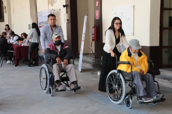 Martes Ciudadanos - SEDIF Continúa SEDIF con el otorgamiento de beneficios en los “Martes Ciudadanos”