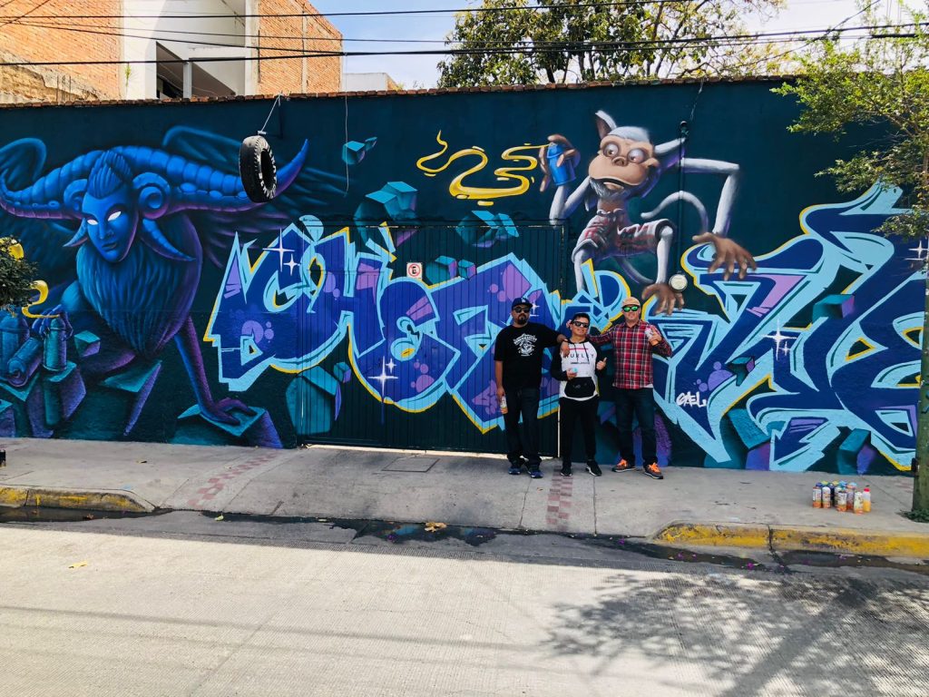 Realizan mural de Pinocho de Guillermo del Toro en calles de Guadalajara