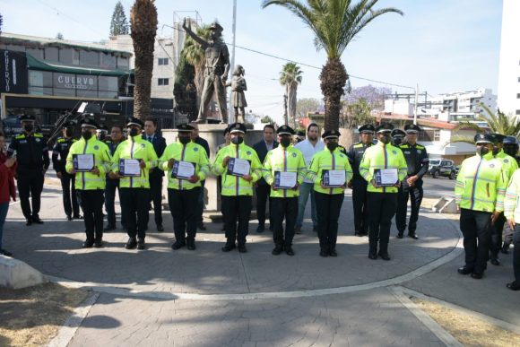 Reconocen a policías municipales CCE, SSC y Canirac reconocen a Policía Municipal de Puebla
