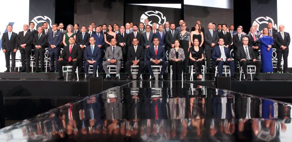 Refrenda Sergio Salomón trabajo conjunto con empresarios