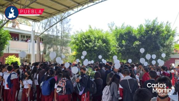 Despiden a Juan Pablo en CBTIS 184