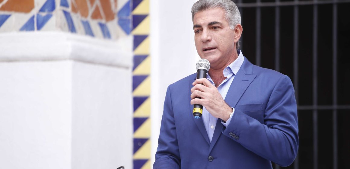 Posible adhesión de Tony Gali a Morena prende “los focos de alerta” en el PAN